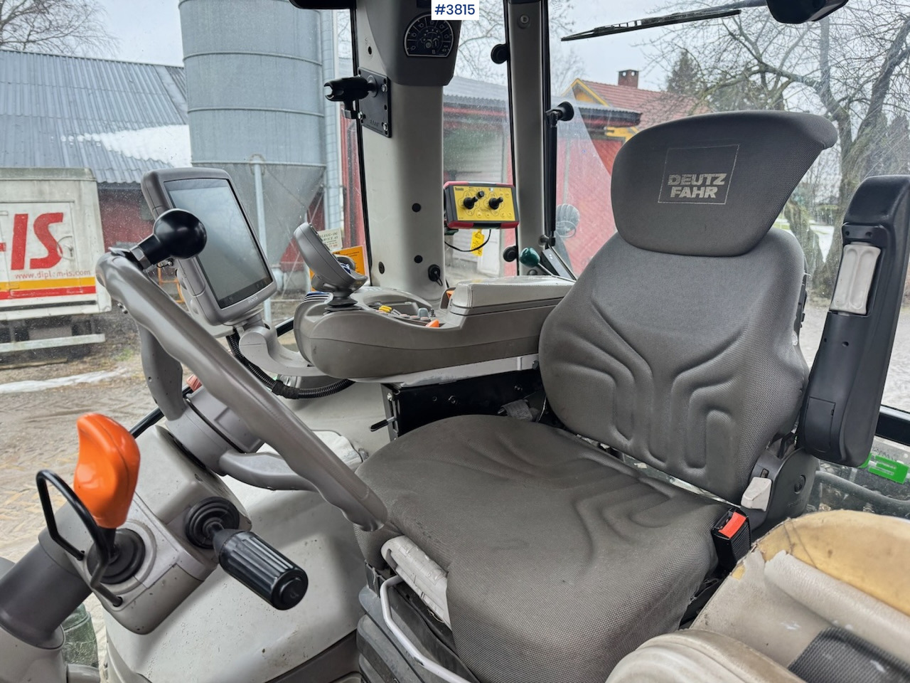 Leasing of  2015 Deutz-fahr 6190 Agrotron w/ Front loader, Front PTO and 2 sets of tires. 2015 Deutz-fahr 6190 Agrotron w/ Front loader, Front PTO and 2 sets of tires.: picture 28