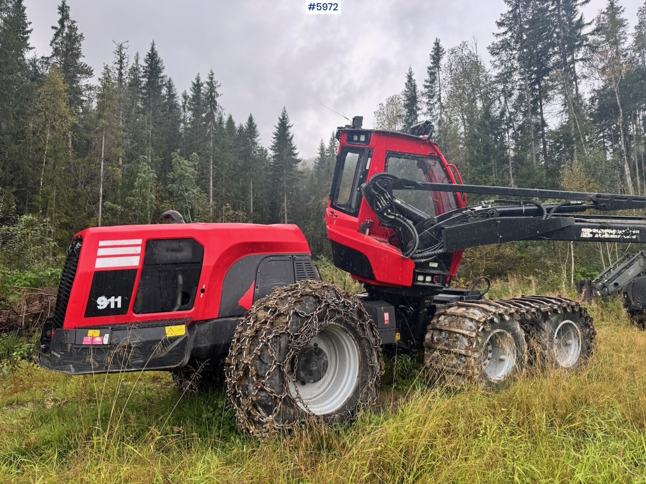 2015 Komatsu 911-6 Harvester with newer head. - Forestry harvester: picture 3 2015 Komatsu 911-6 Harvester with newer head. - Forestry harvester: picture 3