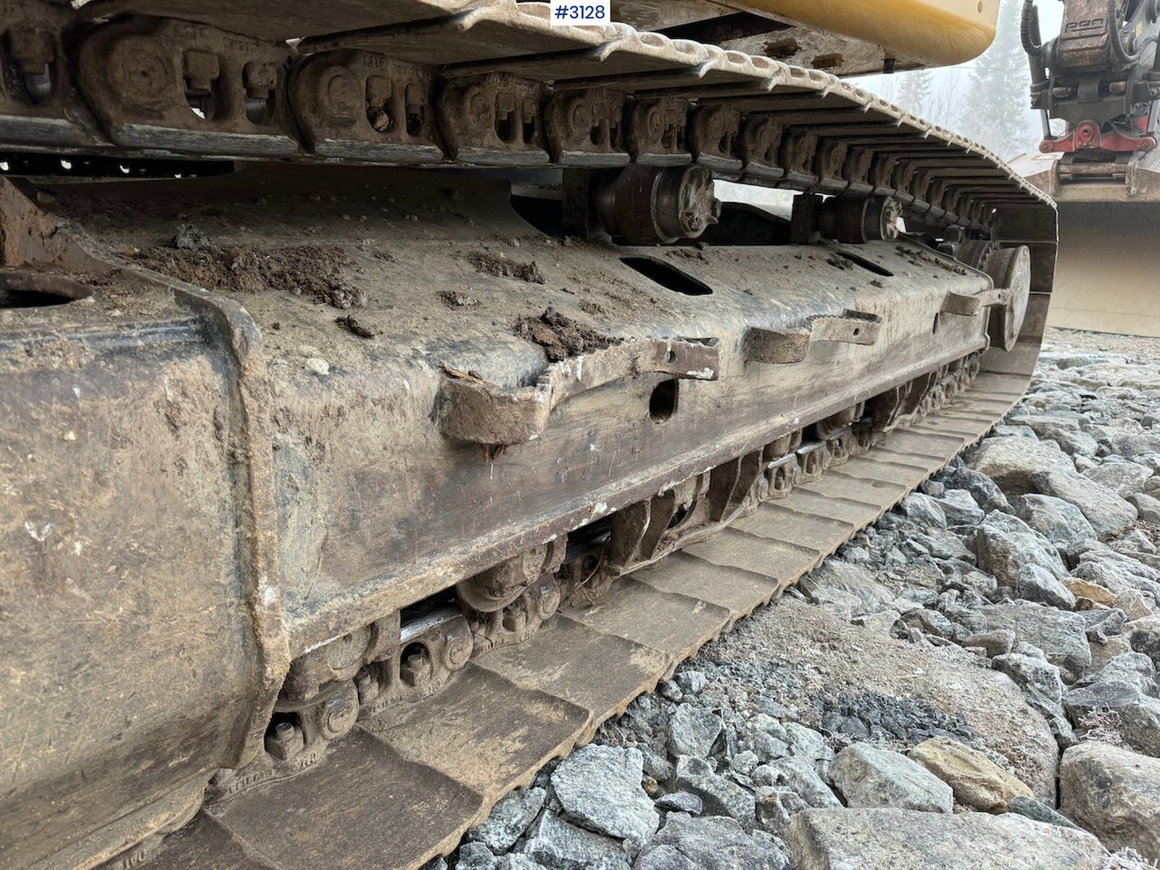 Excavator 2018 Cat 323-07 with rototilt, grading bucket, and digging bucket: picture 39