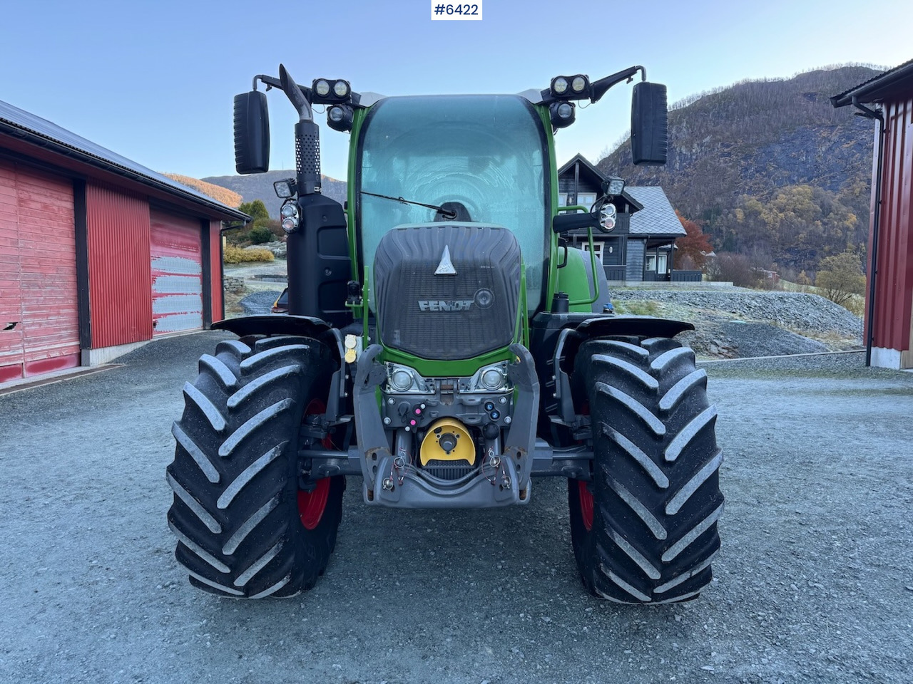 2021 Fendt 314 Vario Profi Plus w/ front hydraulics and front PTO. Low hours! - Farm tractor: picture 4 2021 Fendt 314 Vario Profi Plus w/ front hydraulics and front PTO. Low hours! - Farm tractor: picture 4