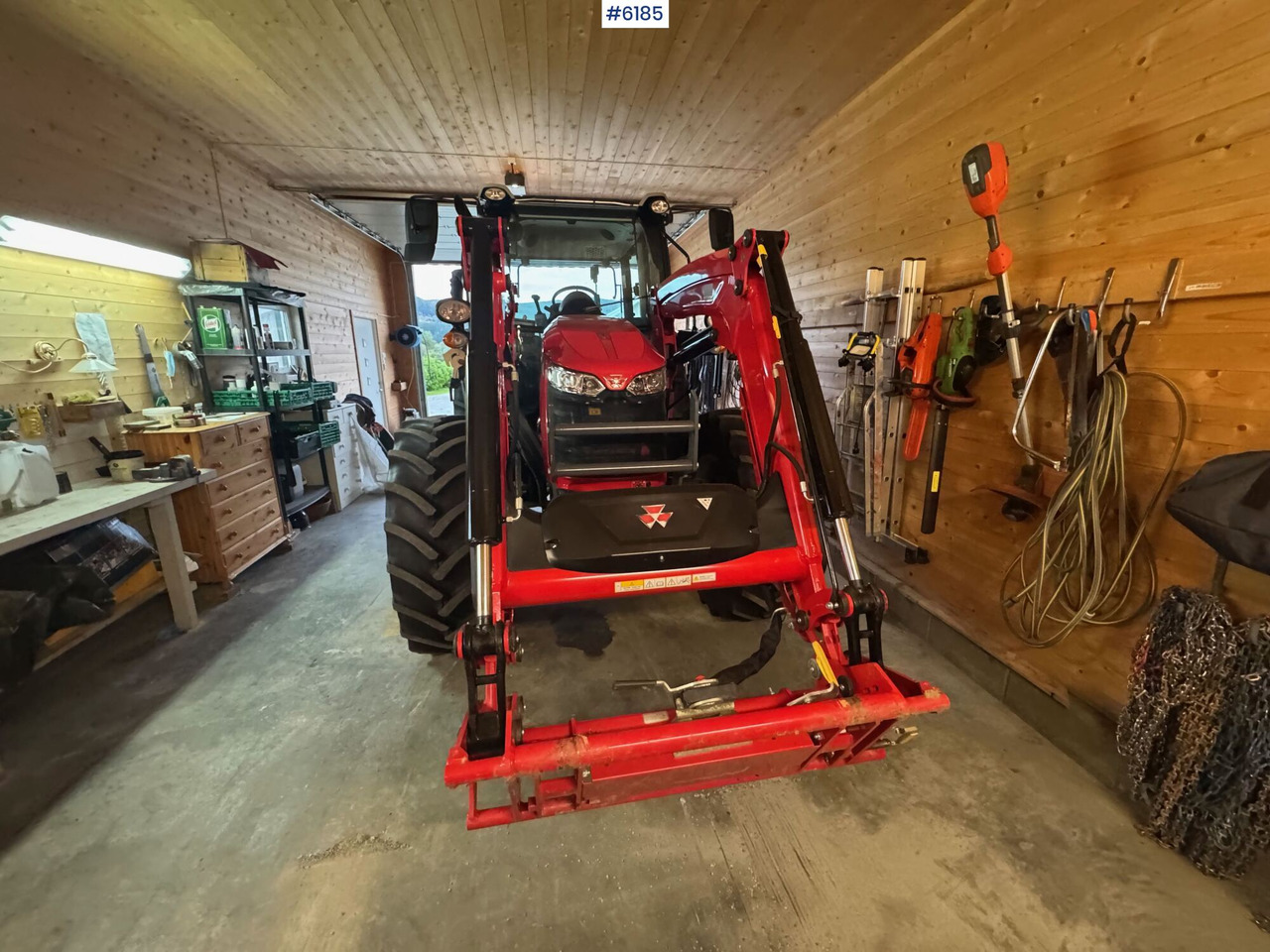 2023 Massey Ferguson 5711M Dyna w/ loader with 3rd function. Only 115 hours! - Farm tractor: picture 2 2023 Massey Ferguson 5711M Dyna w/ loader with 3rd function. Only 115 hours! - Farm tractor: picture 2