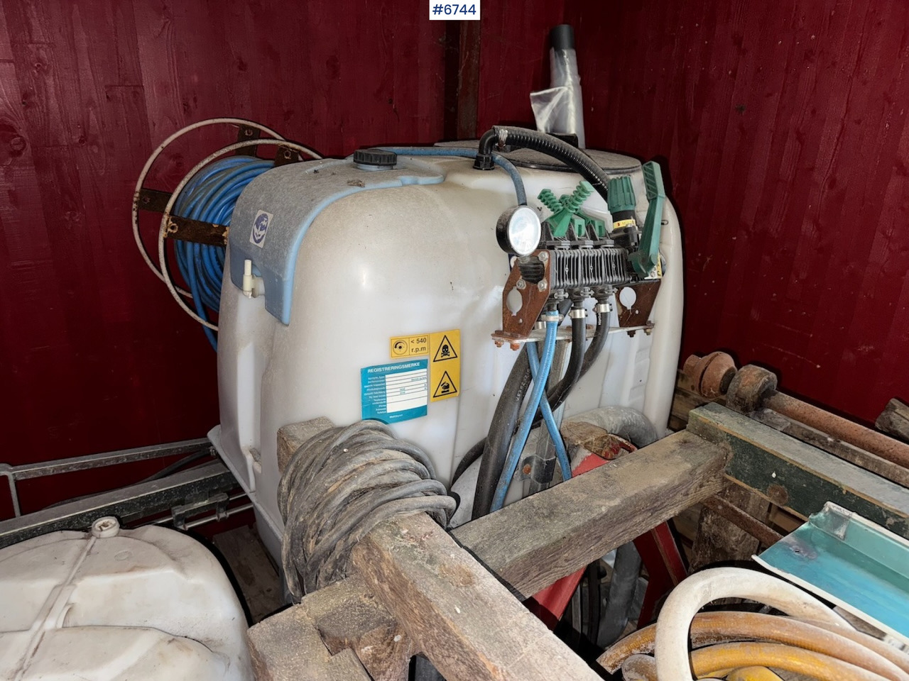 Field sprayer 8 meters - Sprayer: picture 1 Field sprayer 8 meters - Sprayer: picture 1