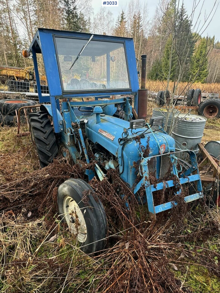 Ford Dexta tractor. Rep object. - Farm tractor: picture 4 Ford Dexta tractor. Rep object. - Farm tractor: picture 4