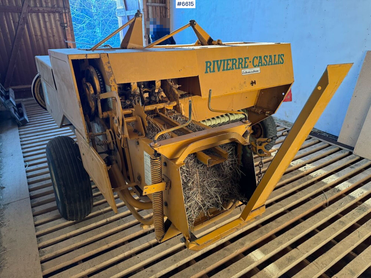 Rivierre-Casalis ER 40C Square baler - Hay and forage equipment: picture 1 Rivierre-Casalis ER 40C Square baler - Hay and forage equipment: picture 1