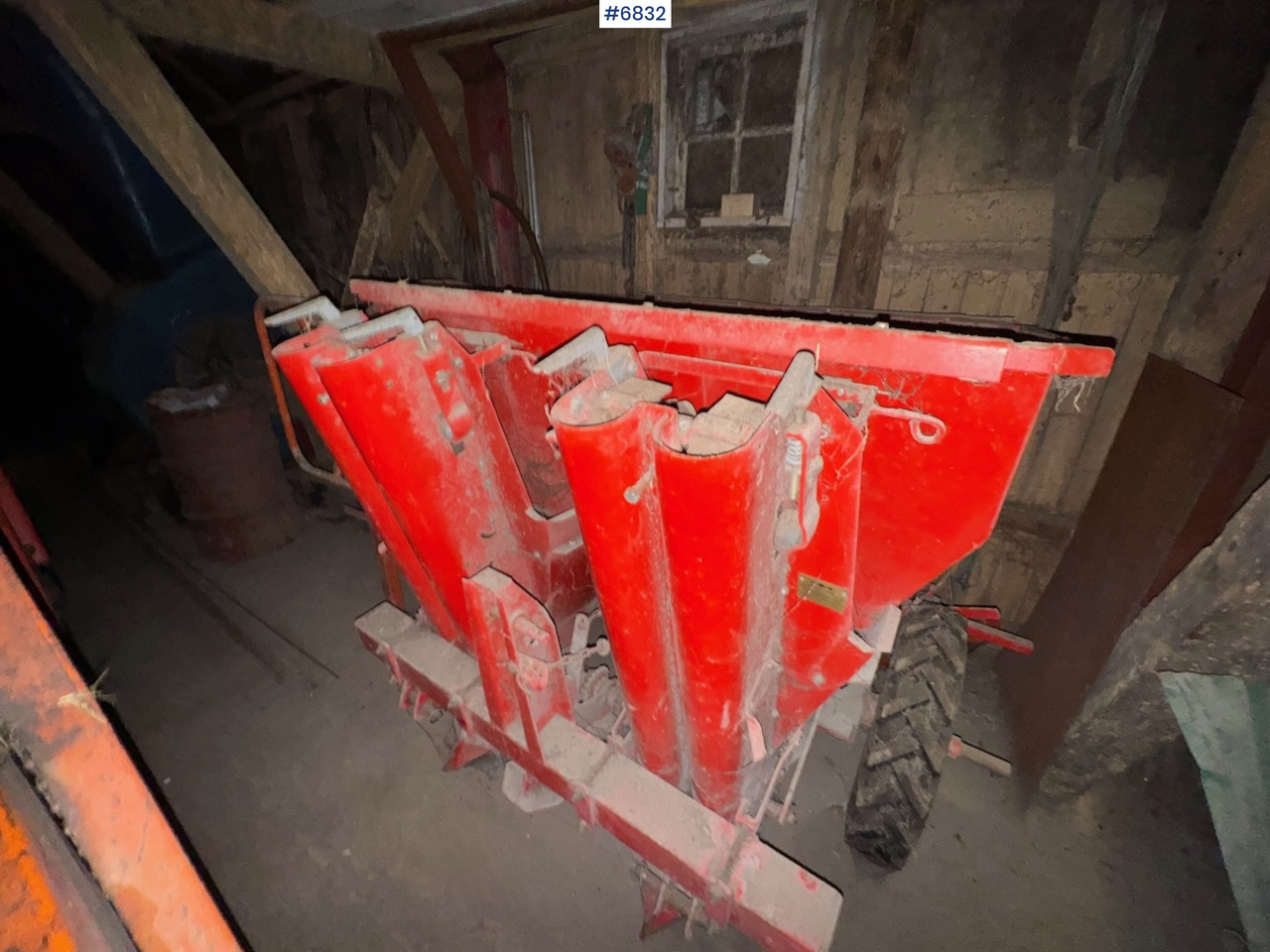 Underhaug 1400 Potato Setter - Soil tillage equipment: picture 4 Underhaug 1400 Potato Setter - Soil tillage equipment: picture 4