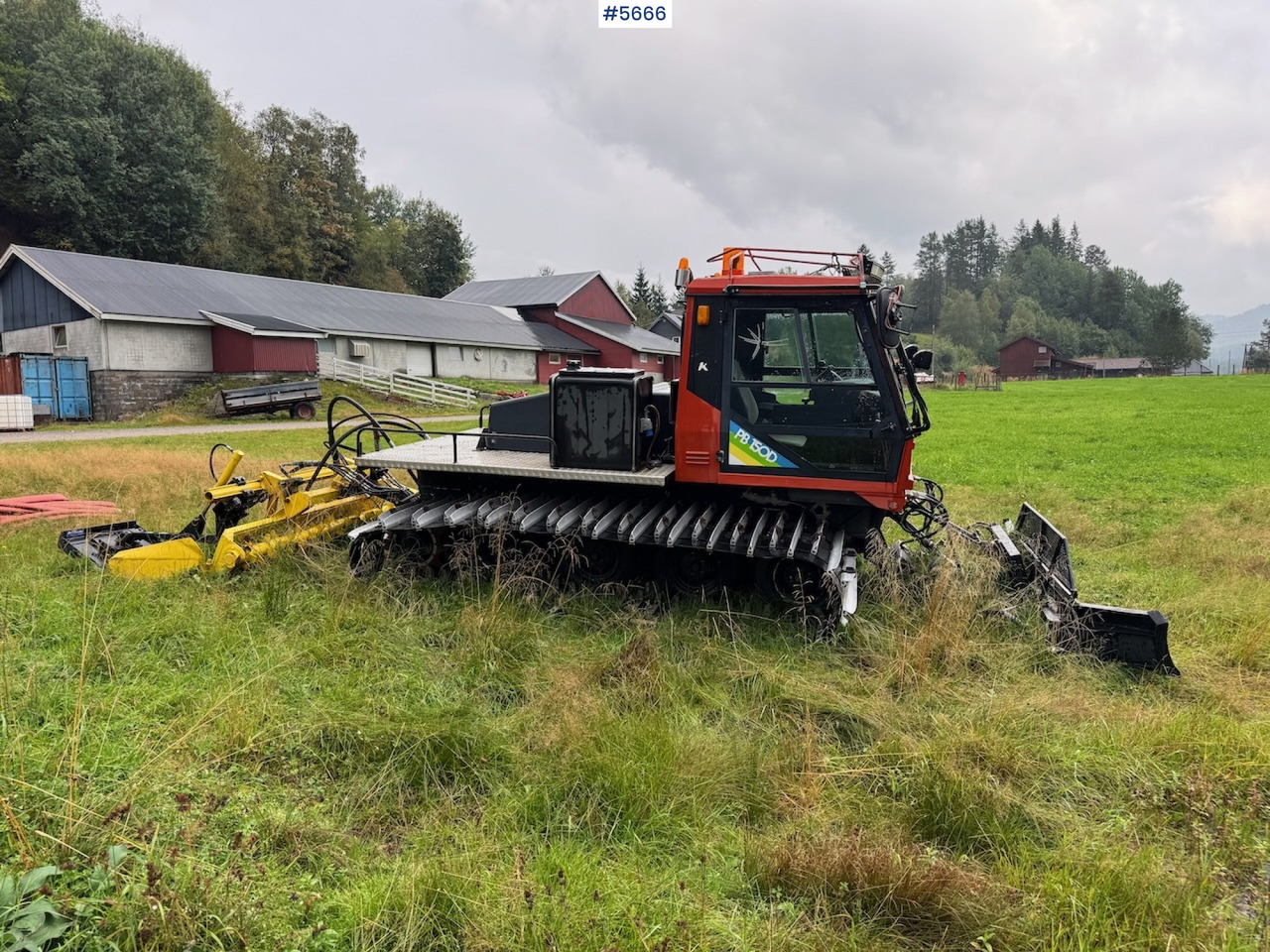 1994 Pisten Bully 150D w/ track layer and milling machine - Utility/ Special vehicle: picture 1 1994 Pisten Bully 150D w/ track layer and milling machine - Utility/ Special vehicle: picture 1