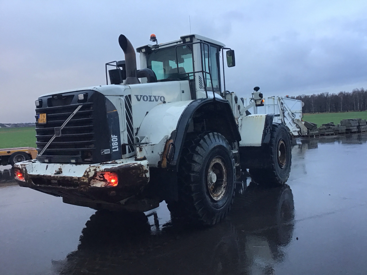 Volvo 180F long boom - Wheel loader: picture 3 Volvo 180F long boom - Wheel loader: picture 3