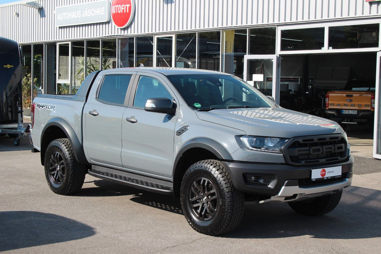 Ford Raptor Doppelkab 4x4 schön! 9500km Performance - SUV: picture 1 Ford Raptor Doppelkab 4x4 schön! 9500km Performance - SUV: picture 1