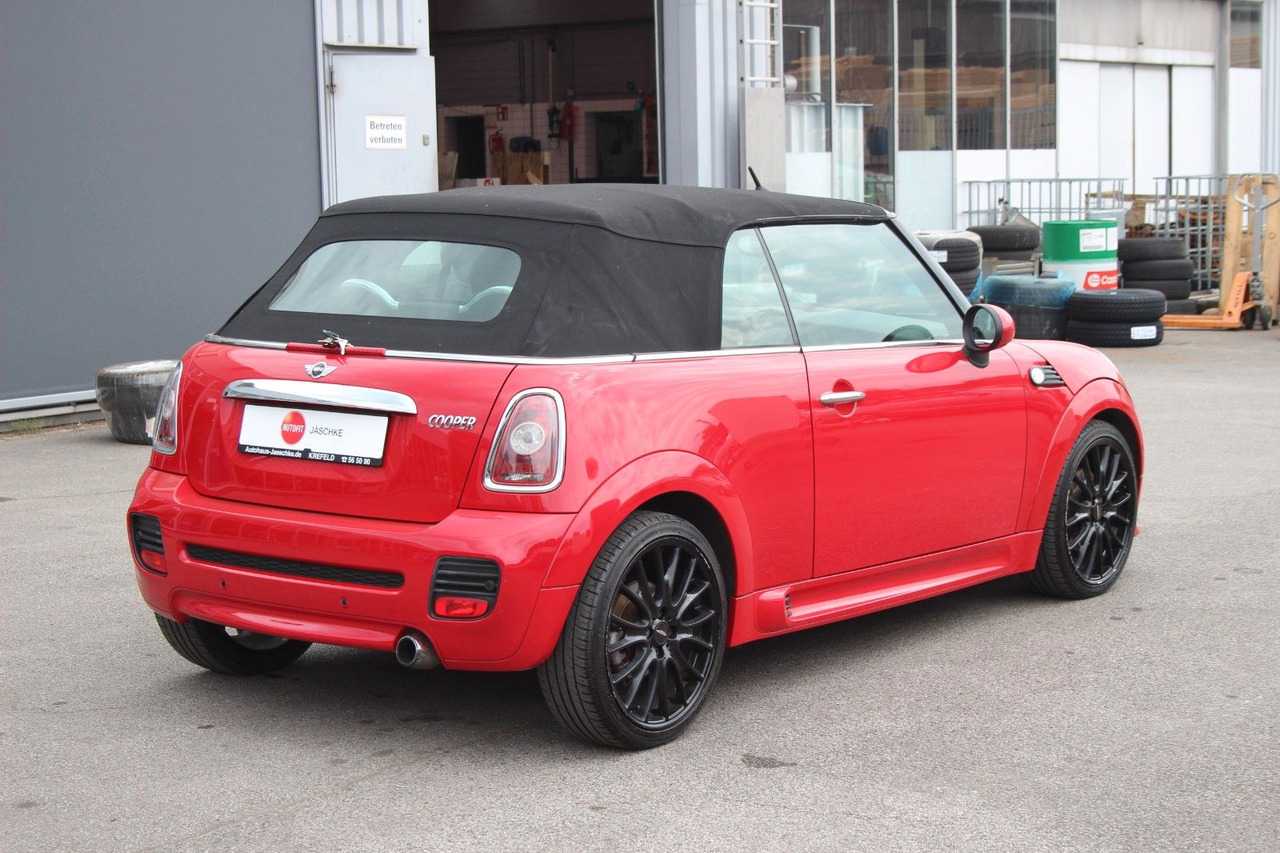 MINI COOPER Cabrio "Works Optik" Pepper 114tKM - Car: picture 4 MINI COOPER Cabrio "Works Optik" Pepper 114tKM - Car: picture 4