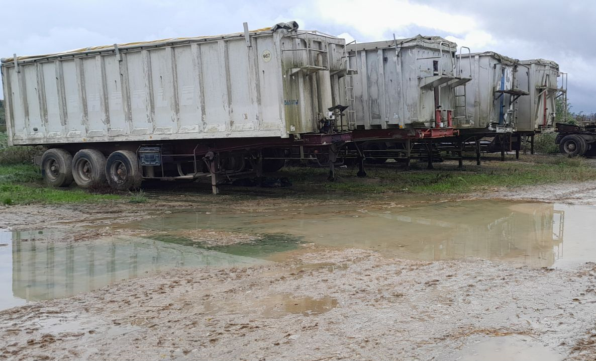 Tipper semi-trailer BENALU: picture 1