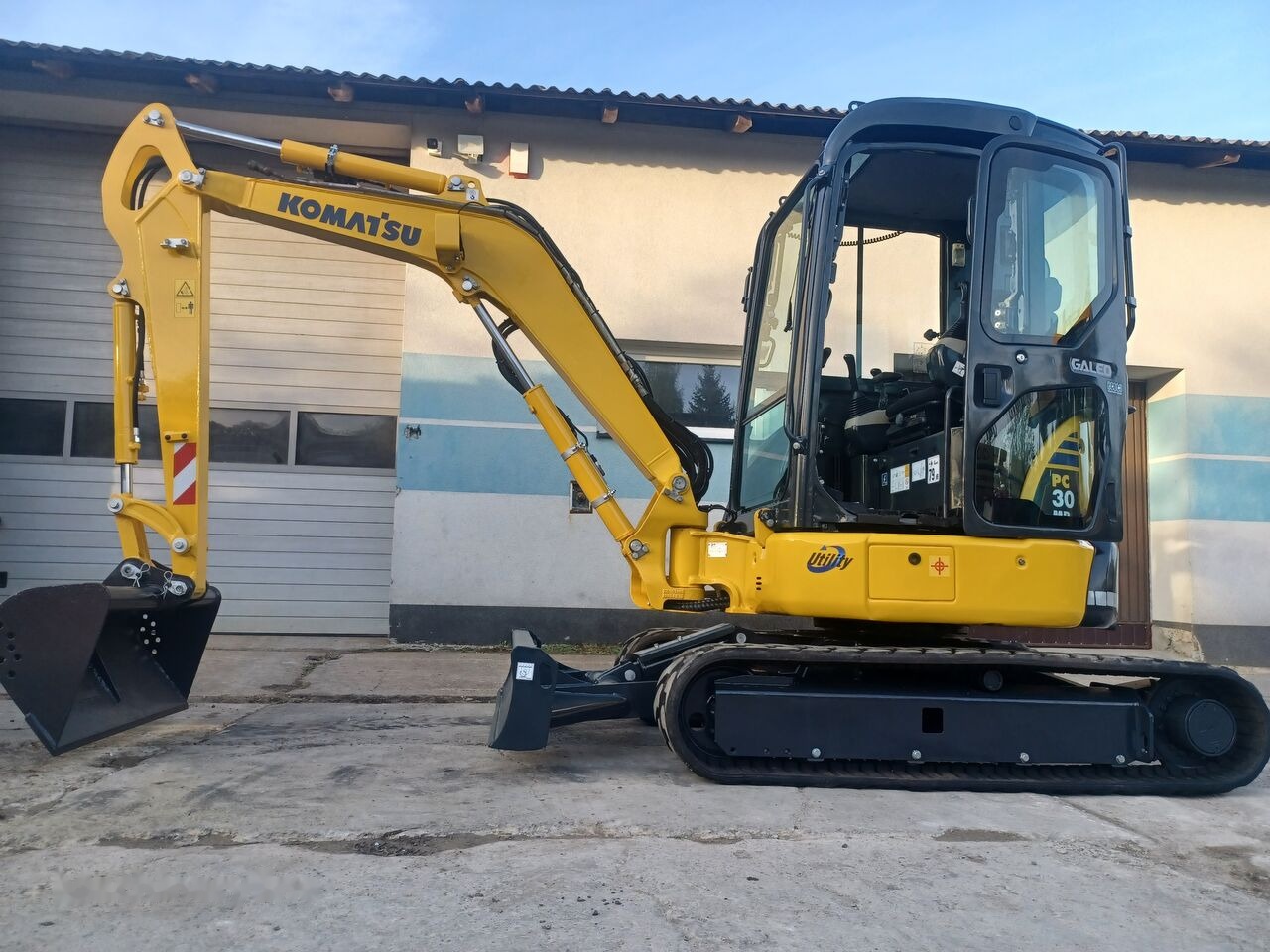 Komatsu PC30MR-3 - Mini excavator: picture 4 Komatsu PC30MR-3 - Mini excavator: picture 4