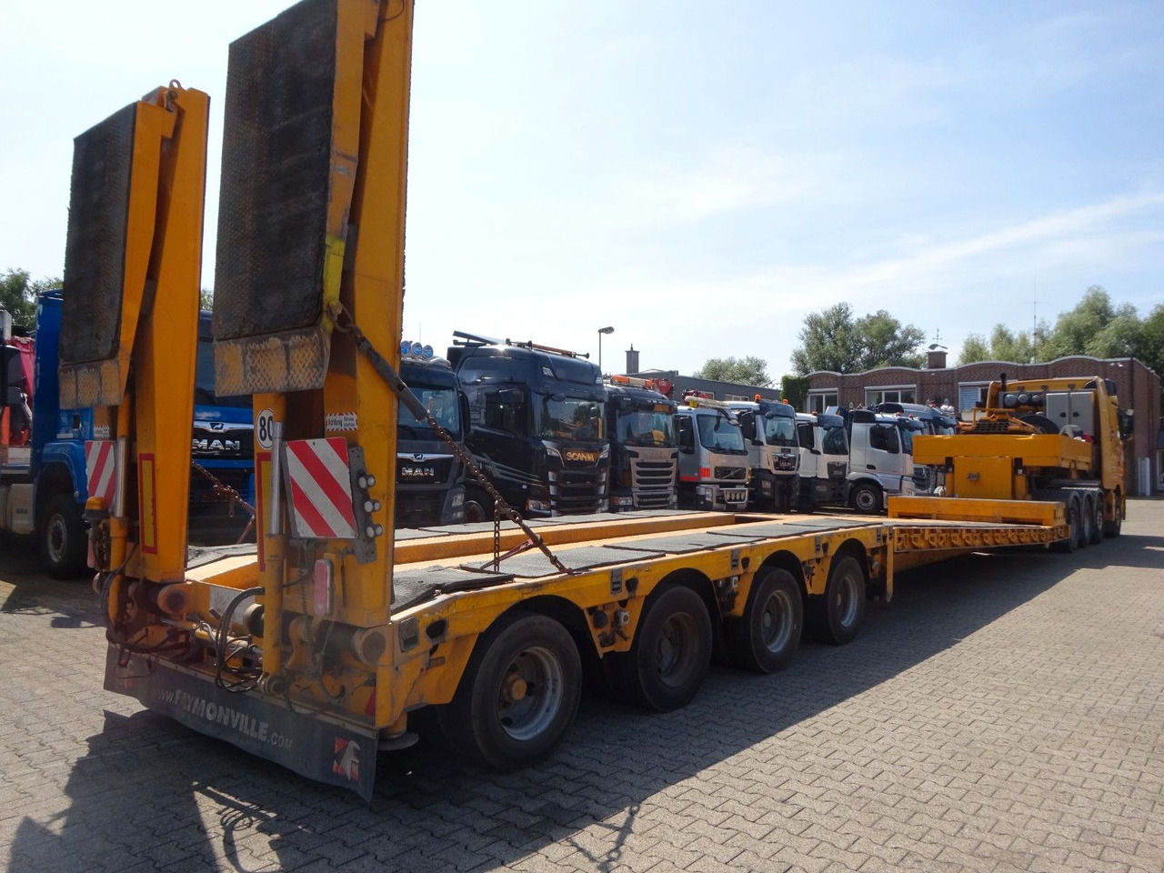Low loader semi-trailer Faymonville 4 Achser Tiefbett abnehmbarem S-Hals ausziehbar: picture 9 Low loader semi-trailer Faymonville 4 Achser Tiefbett abnehmbarem S-Hals ausziehbar: picture 9