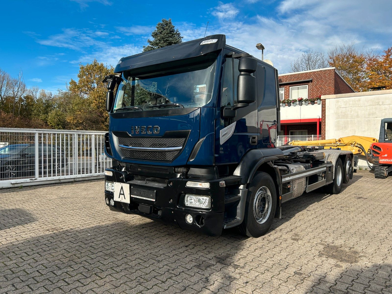 Iveco 460 Stralis MEILLER Abroller mit LIft-Lenkachse - Hook lift truck: picture 2 Iveco 460 Stralis MEILLER Abroller mit LIft-Lenkachse - Hook lift truck: picture 2