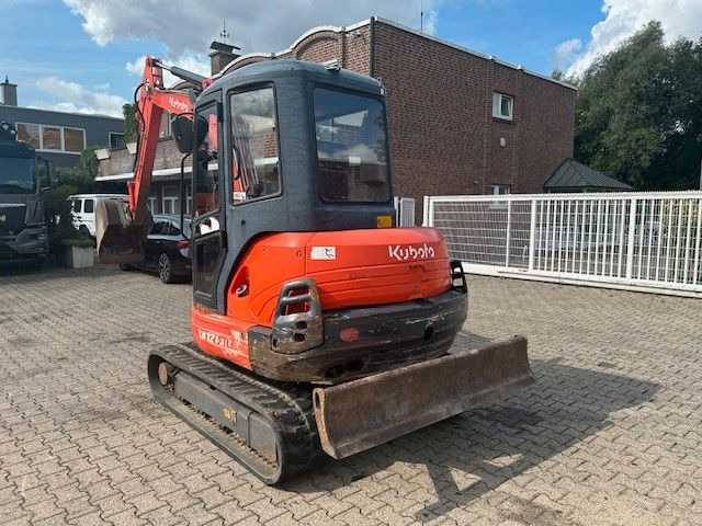 Kubota KX 121-3 Alpha Mini Bagger - Mini excavator: picture 3 Kubota KX 121-3 Alpha Mini Bagger - Mini excavator: picture 3
