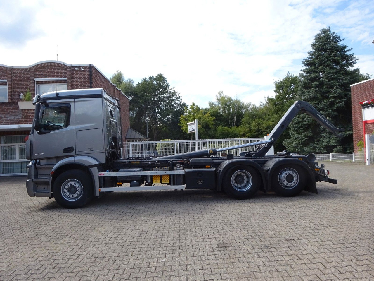 Mercedes-Benz 2545 Actros MEILLER Abroller +Lift-Lenkachse - Hook lift truck: picture 5 Mercedes-Benz 2545 Actros MEILLER Abroller +Lift-Lenkachse - Hook lift truck: picture 5