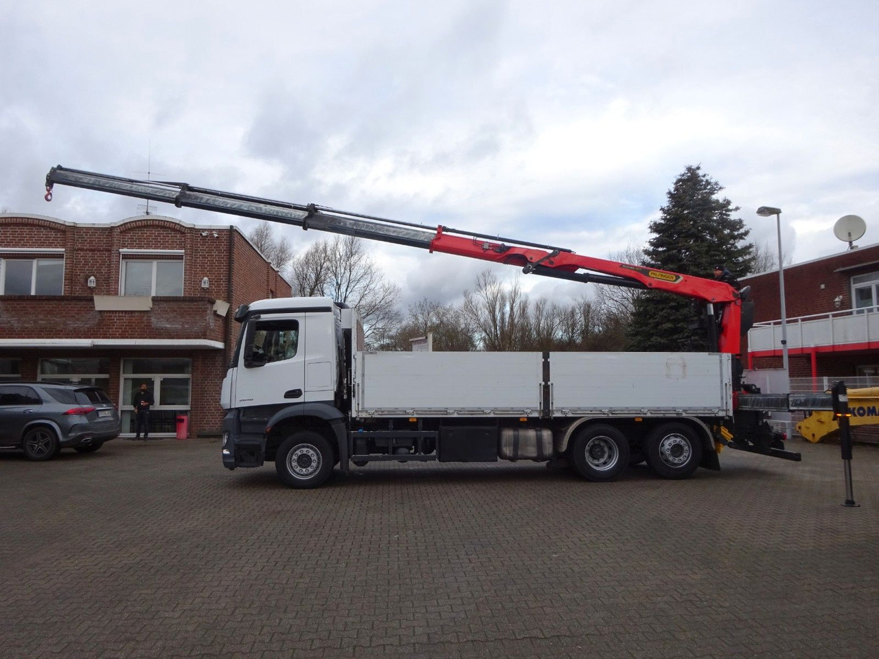 Mercedes-Benz 2648 Baustoffpritsche + PK 23001 TEC3 Kran Mercedes-Benz 2648 Baustoffpritsche + PK 23001 TEC3 Kran - Crane truck, Dropside/ Flatbed truck: picture 1 Mercedes-Benz 2648 Baustoffpritsche + PK 23001 TEC3 Kran Mercedes-Benz 2648 Baustoffpritsche + PK 23001 TEC3 Kran - Crane truck, Dropside/ Flatbed truck: picture 1