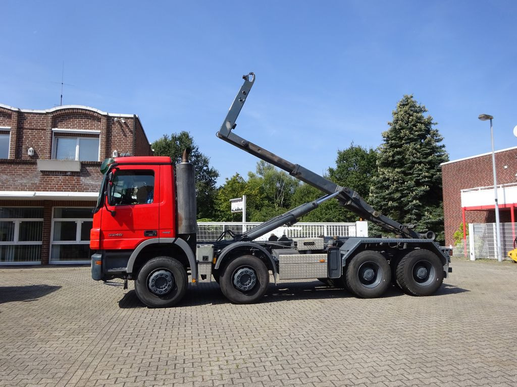 Mercedes-Benz 3246 Actros Abroller K45 8x4 Knickhacken - Hook lift truck: picture 1 Mercedes-Benz 3246 Actros Abroller K45 8x4 Knickhacken - Hook lift truck: picture 1
