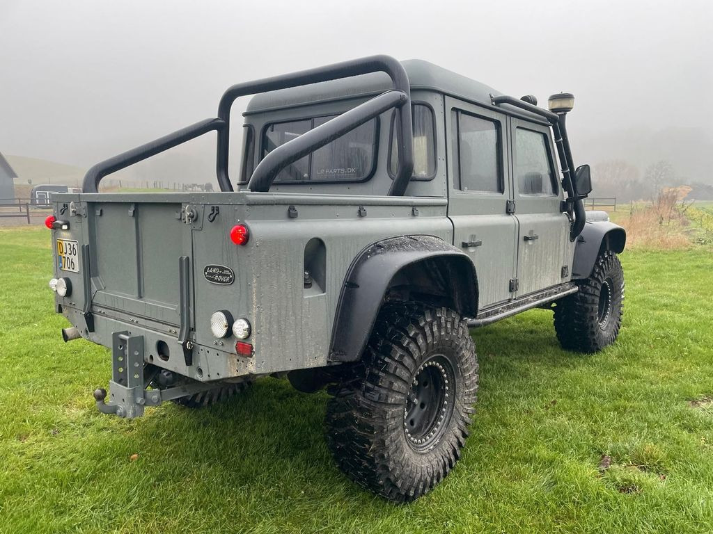 Land Rover Defender 110 2.5 - SUV: picture 5 Land Rover Defender 110 2.5 - SUV: picture 5