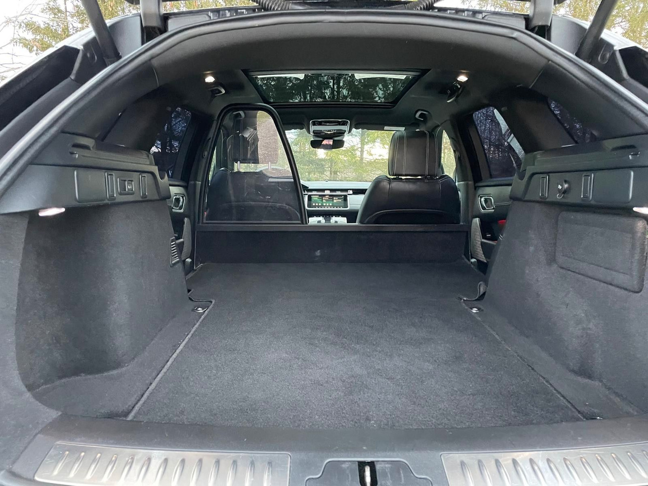 SUV Land Rover Range Rover Velar R-Dynamic 3.0D 4WD Land Rover Velar R-Dynamic 3.0D 4WD *LKW zullasung: 2 sitze: picture 28