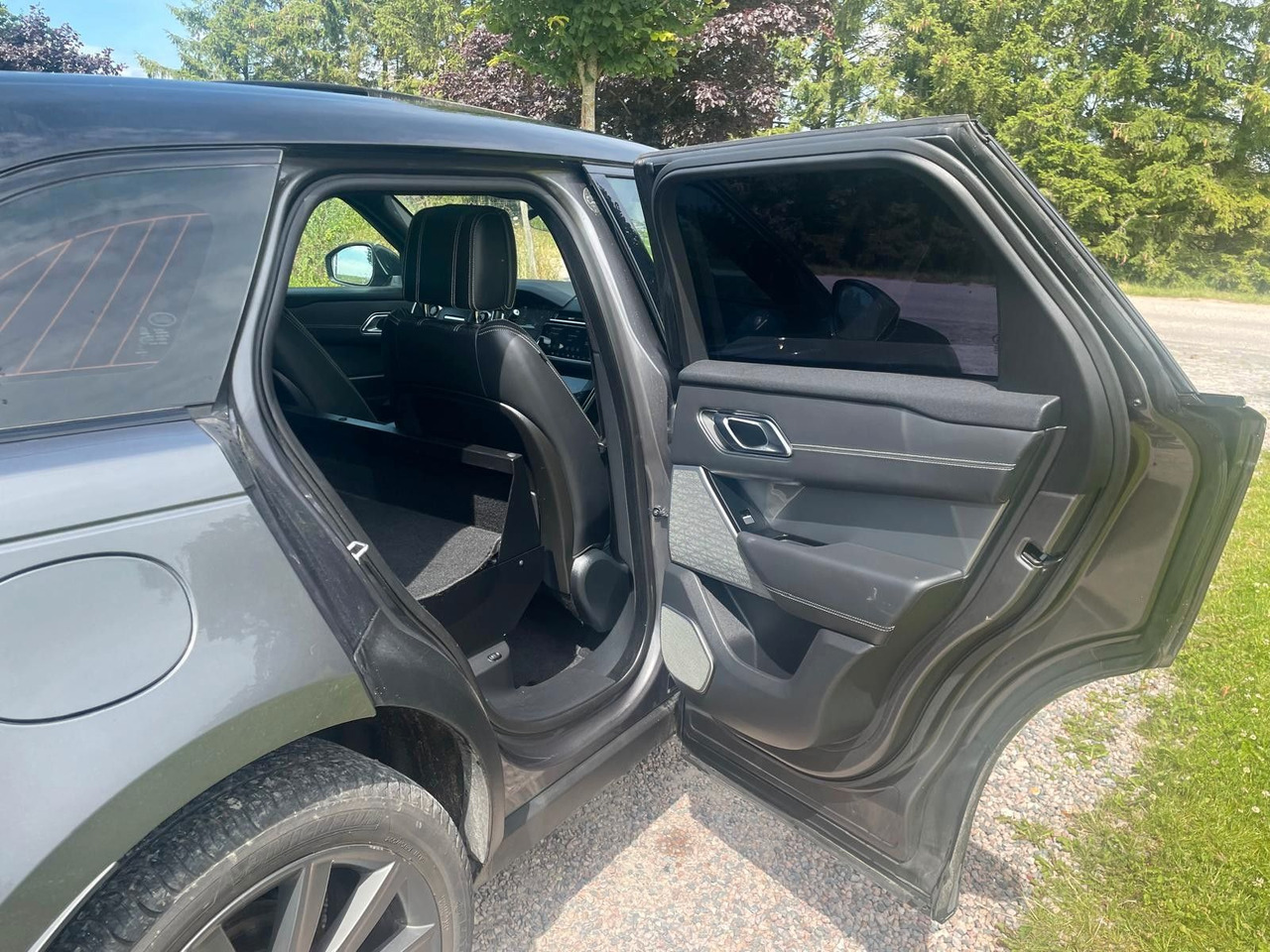 SUV Land Rover Range Rover Velar R-Dynamic 3.0D 4WD Land Rover Velar R-Dynamic 3.0D 4WD *LKW zullasung: 2 sitze: picture 20