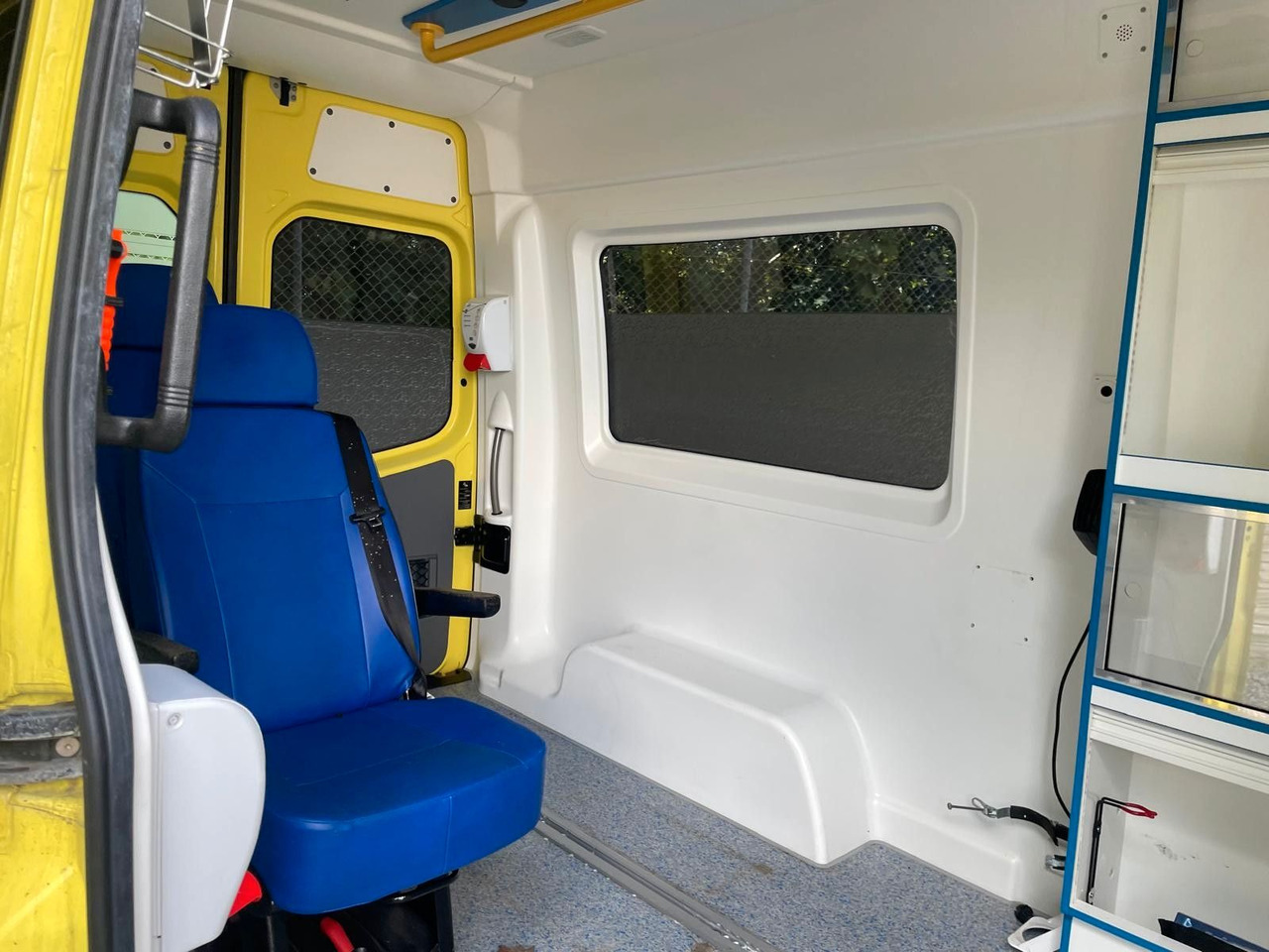 Ambulance Mercedes-Benz Sprinter II Kasten 316CDI Aut *Ambulance: picture 18