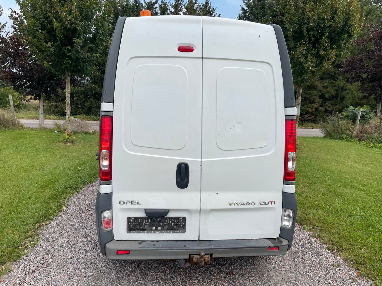 Opel Vivaro 2.0 CDTI L2H2 - Small van: picture 4 Opel Vivaro 2.0 CDTI L2H2 - Small van: picture 4