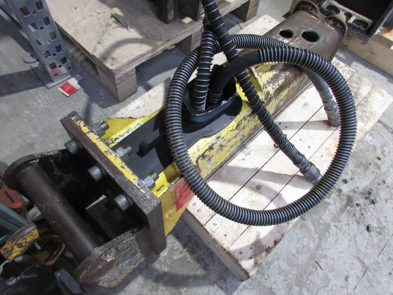 Atlas-Copco EC 40 T Hydraulikhammer 2.100 EUR - Hydraulic hammer for Construction machinery: picture 2 Atlas-Copco EC 40 T Hydraulikhammer 2.100 EUR - Hydraulic hammer for Construction machinery: picture 2