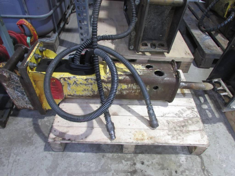 Atlas-Copco EC 40 T Hydraulikhammer 2.100 EUR - Hydraulic hammer for Construction machinery: picture 1 Atlas-Copco EC 40 T Hydraulikhammer 2.100 EUR - Hydraulic hammer for Construction machinery: picture 1