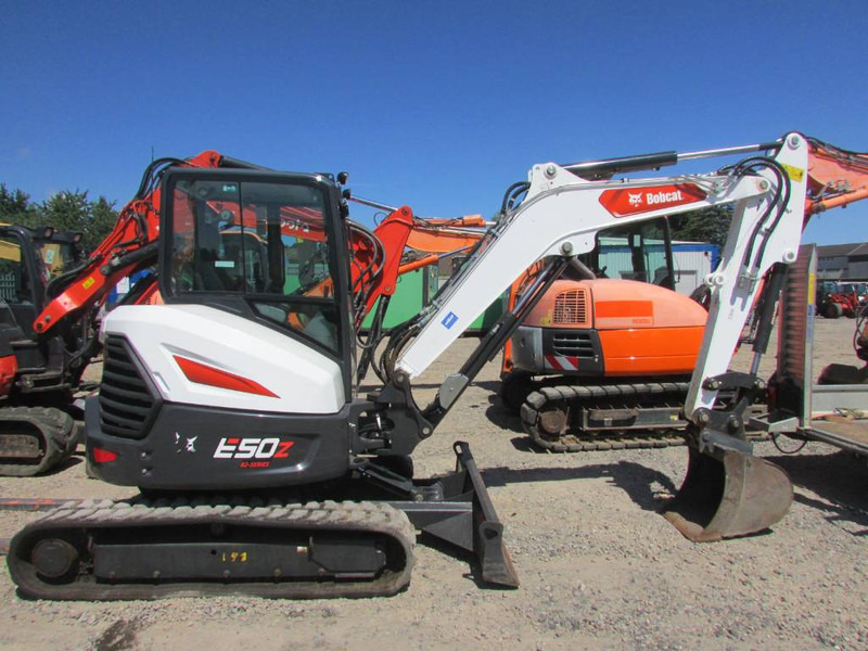 Bobcat E 50 Z 42.500 EUR - Mini excavator: picture 1 Bobcat E 50 Z 42.500 EUR - Mini excavator: picture 1
