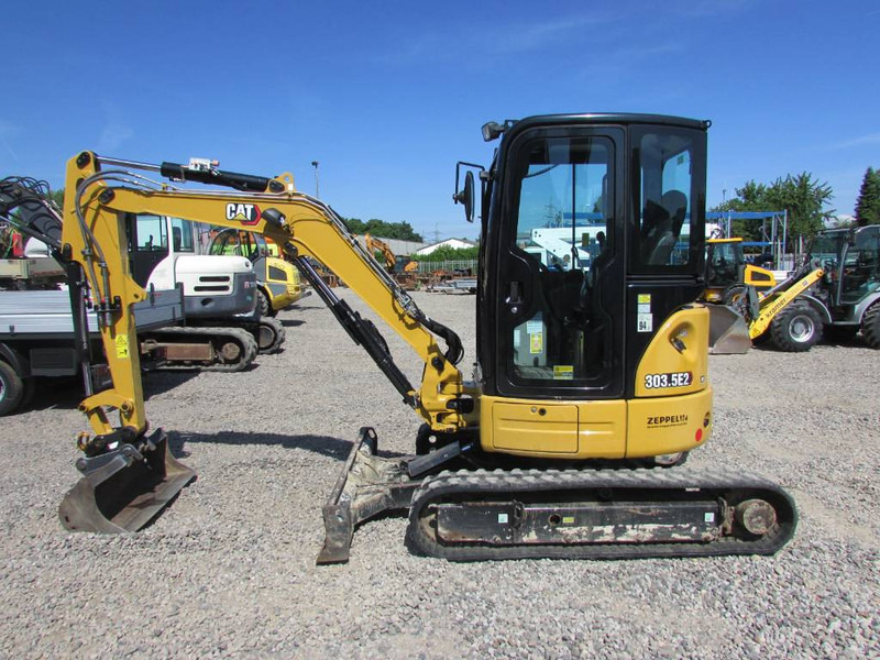 Cat 303.5 E2 CR Minibagger 32.000 EUR - Mini excavator: picture 1 Cat 303.5 E2 CR Minibagger 32.000 EUR - Mini excavator: picture 1