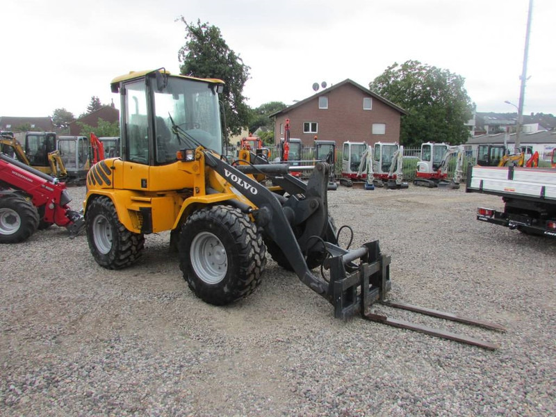 Volvo L 35 B-Z Radlader 16.000 EUR - Wheel loader: picture 4 Volvo L 35 B-Z Radlader 16.000 EUR - Wheel loader: picture 4