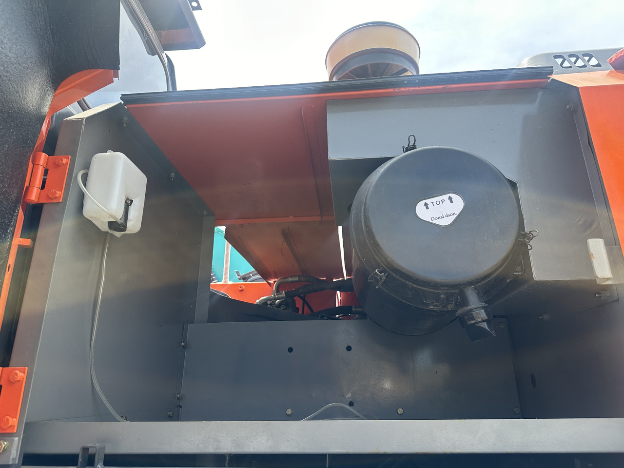 Crawler excavator HITACHI ZX350H: picture 8