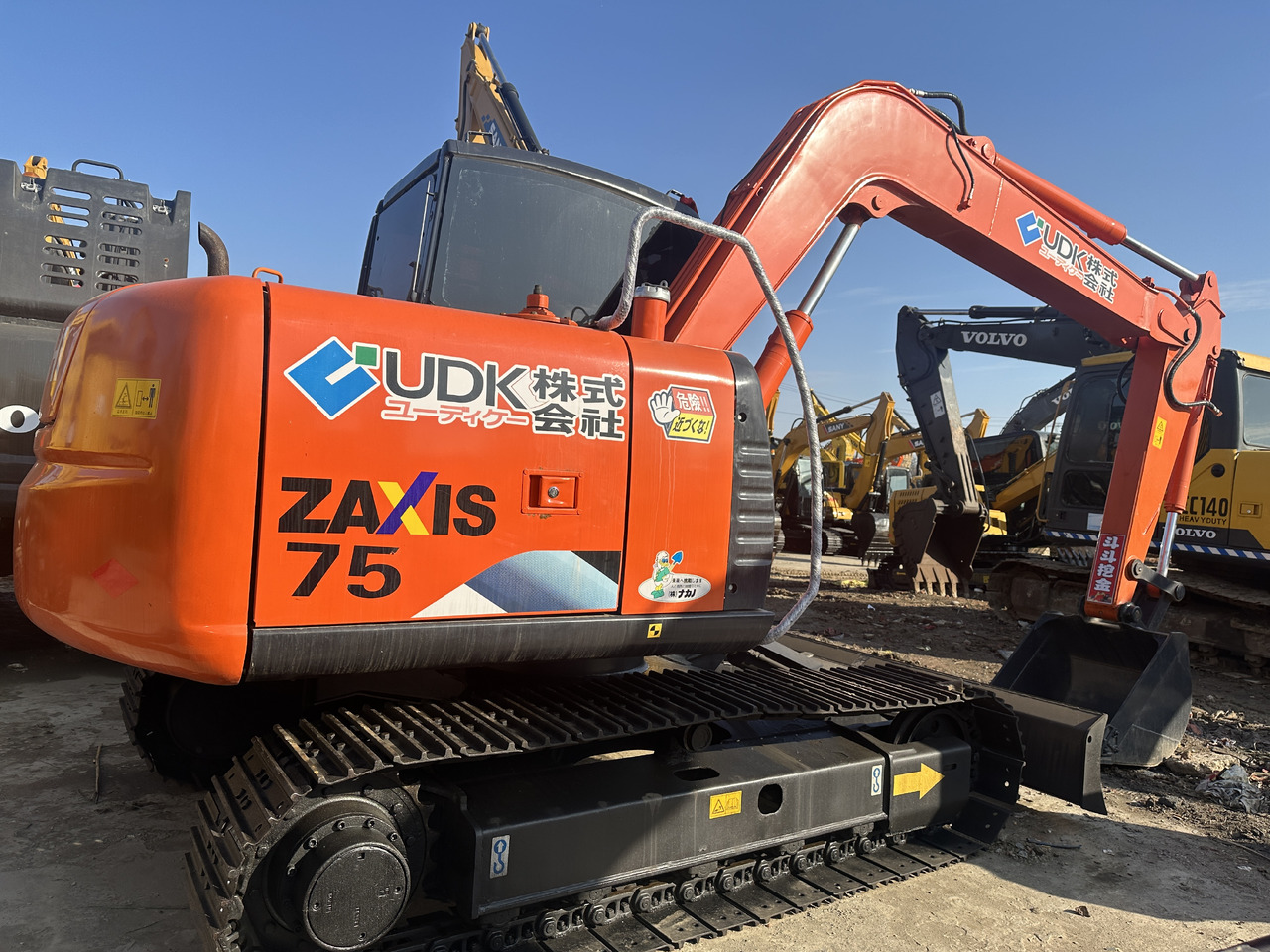 HITACHI ZX75 - Crawler excavator: picture 1 HITACHI ZX75 - Crawler excavator: picture 1