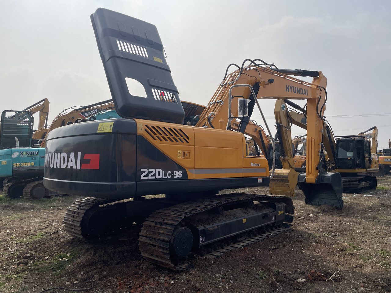 Leasing of Hyundai R220LC-9S Hyundai R220LC-9S: picture 8