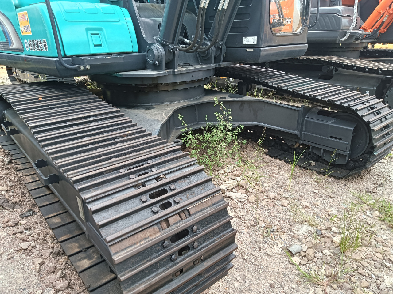 KOBELCO SK 210 - Crawler excavator: picture 4 KOBELCO SK 210 - Crawler excavator: picture 4