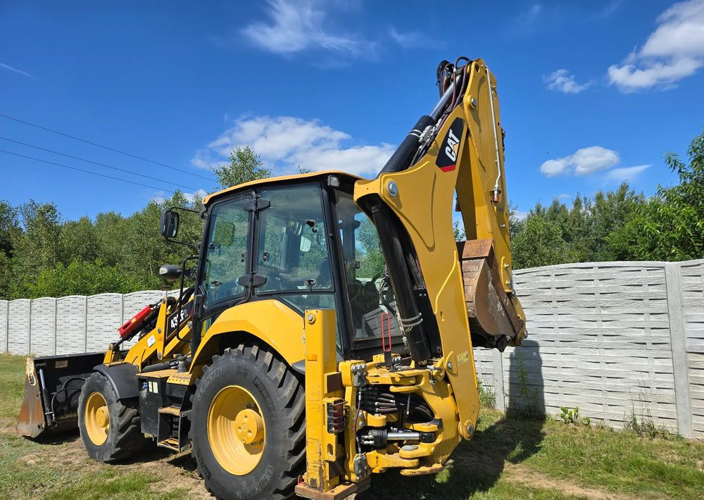 Backhoe loader Caterpillar: picture 7