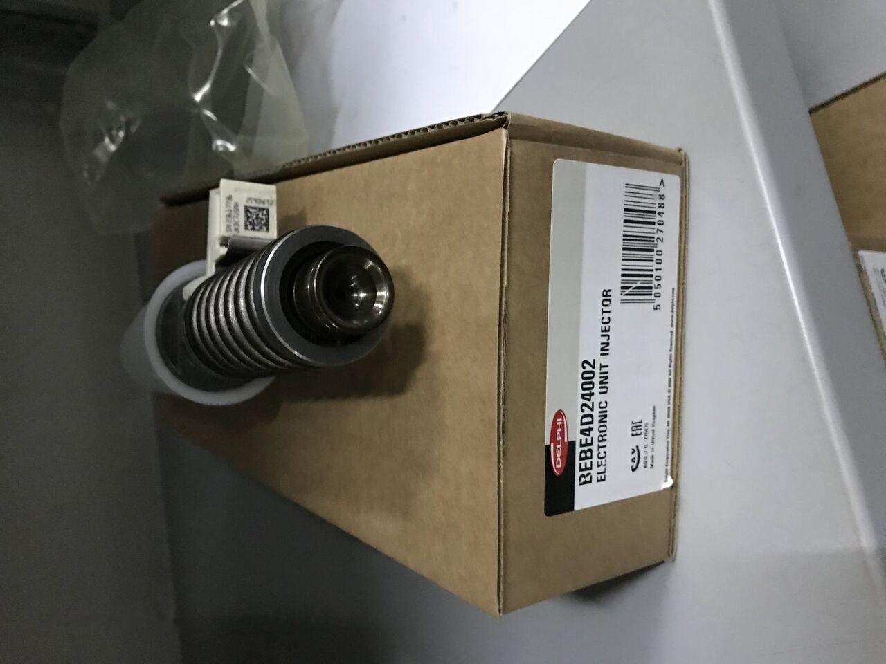 Delphi 2018 BEBE4D24002 Volvo RENAULT-VOLVO truck - Injector for Truck: picture 2 Delphi 2018 BEBE4D24002 Volvo RENAULT-VOLVO truck - Injector for Truck: picture 2