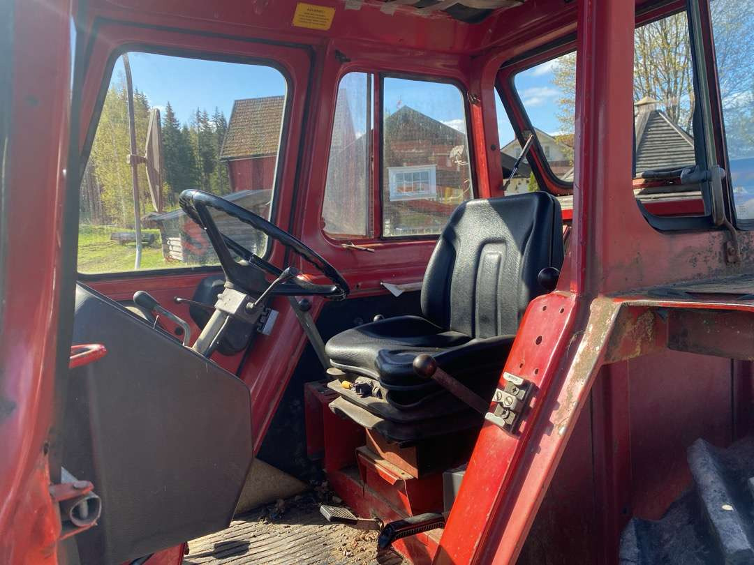 Farm tractor 1975 Volvo BM T500 traktor med frontlaster: picture 13