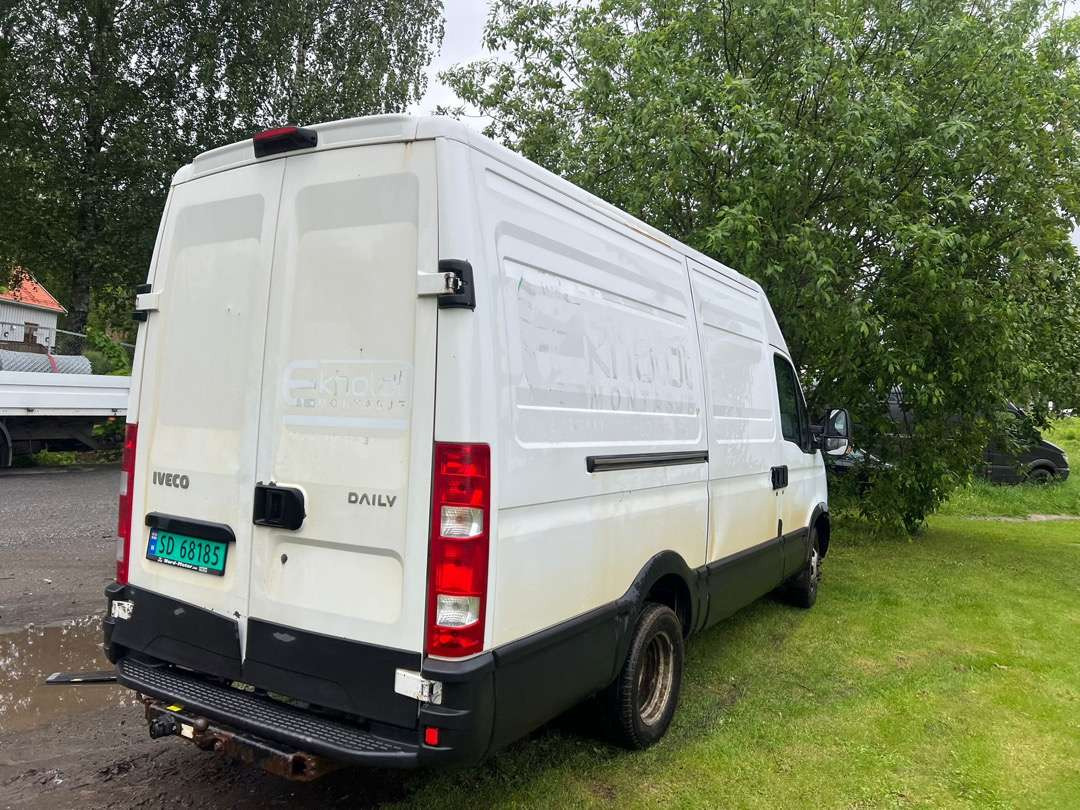 2014 Iveco Daily varebil//Grønne skilt//EU-GODKJENT - Panel van: picture 4 2014 Iveco Daily varebil//Grønne skilt//EU-GODKJENT - Panel van: picture 4