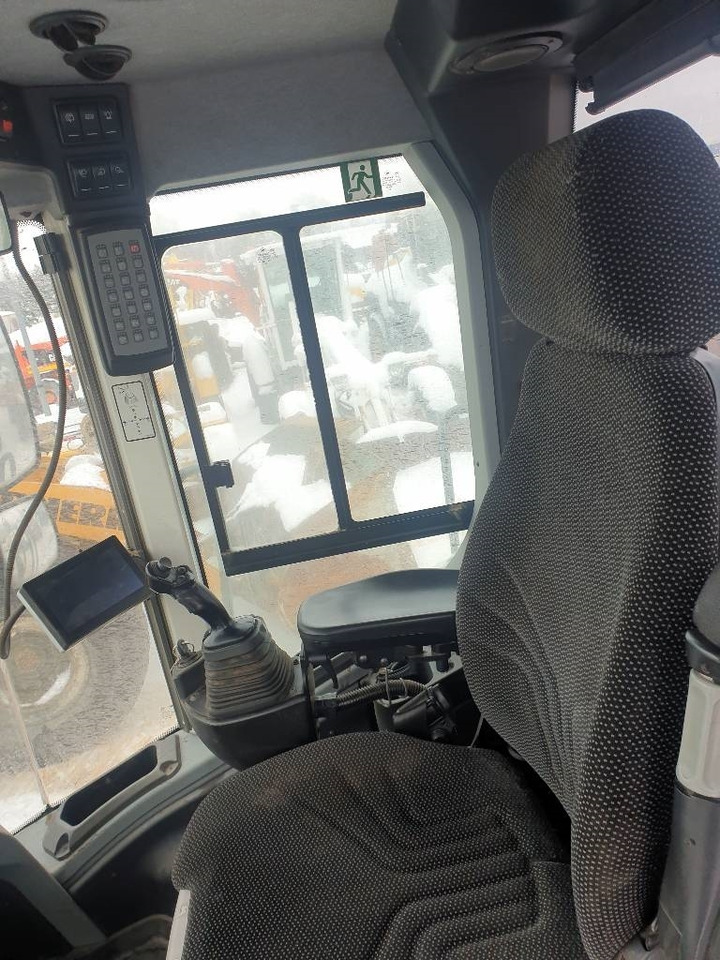 Wheel loader Liebherr L550 xpower: picture 6