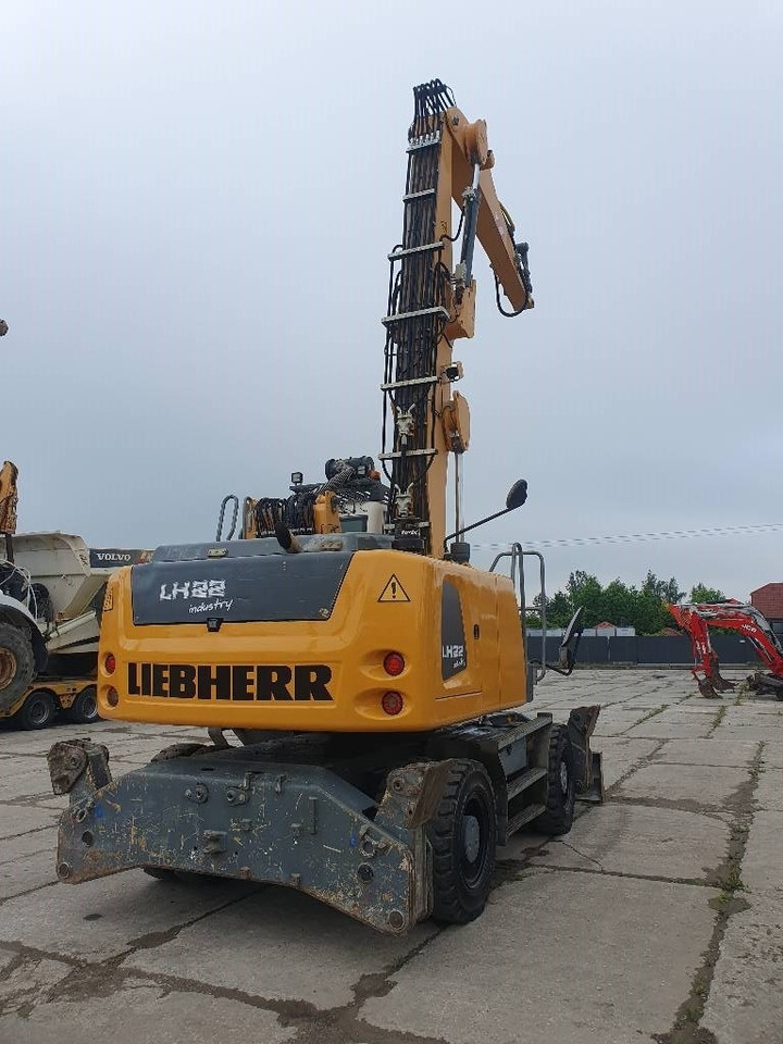 Liebherr LH 22 M - Waste/ Industry handler: picture 4 Liebherr LH 22 M - Waste/ Industry handler: picture 4