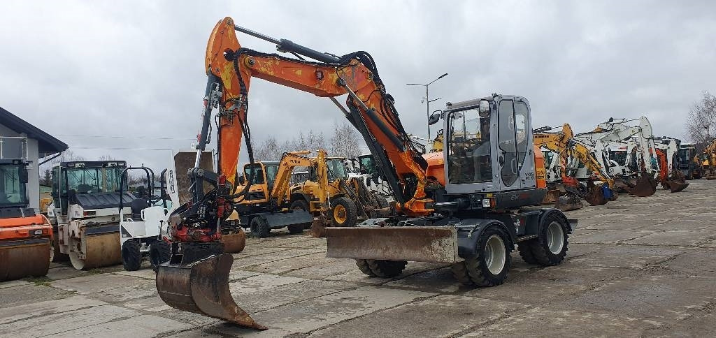 Wacker Neuson Ew100 z rototiltem - Wheel excavator: picture 1 Wacker Neuson Ew100 z rototiltem - Wheel excavator: picture 1