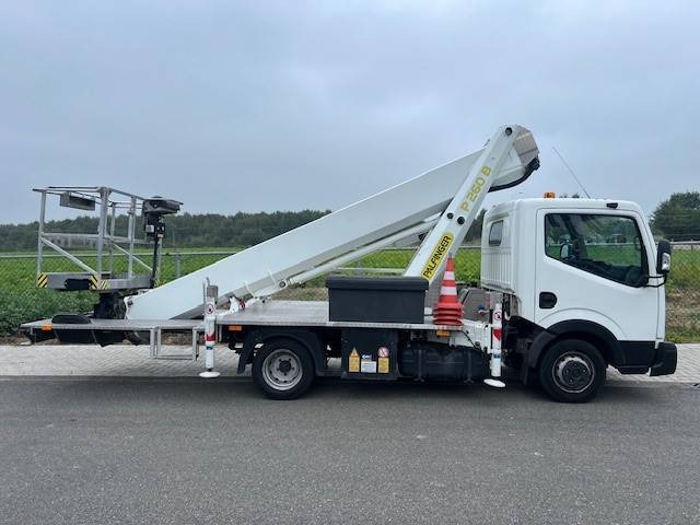 Palfinger P 260 B - Truck mounted aerial platform: picture 1 Palfinger P 260 B - Truck mounted aerial platform: picture 1