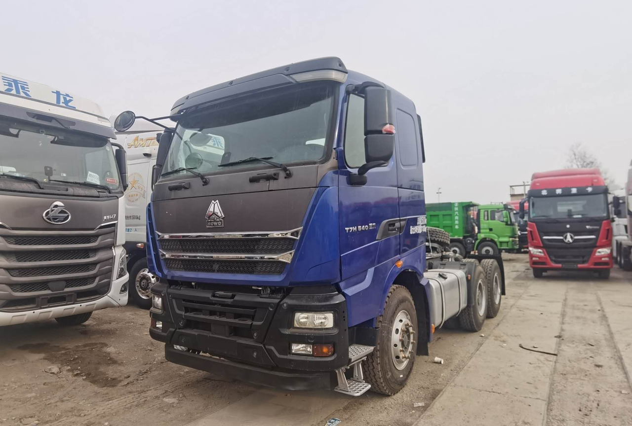 HOWO - Tractor unit: picture 1 HOWO - Tractor unit: picture 1