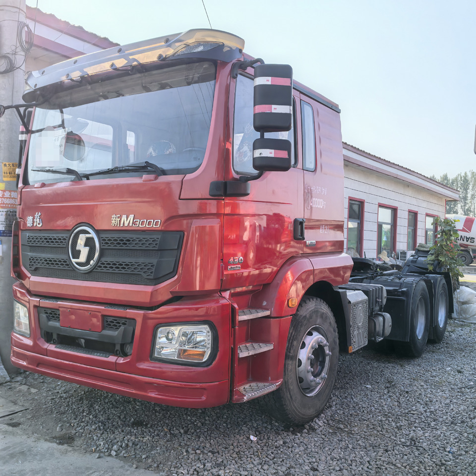 SINOTRUCK HOWO - Tractor unit: picture 2 SINOTRUCK HOWO - Tractor unit: picture 2
