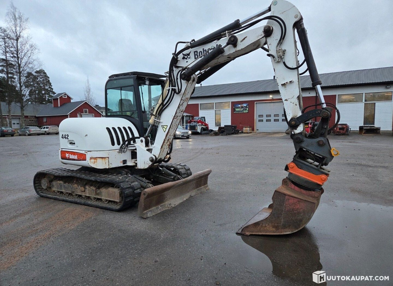 Bobcat 442, 2006, Diesel, 4,565 h Excavator, Honkajoki - Mini excavator: picture 4 Bobcat 442, 2006, Diesel, 4,565 h Excavator, Honkajoki - Mini excavator: picture 4