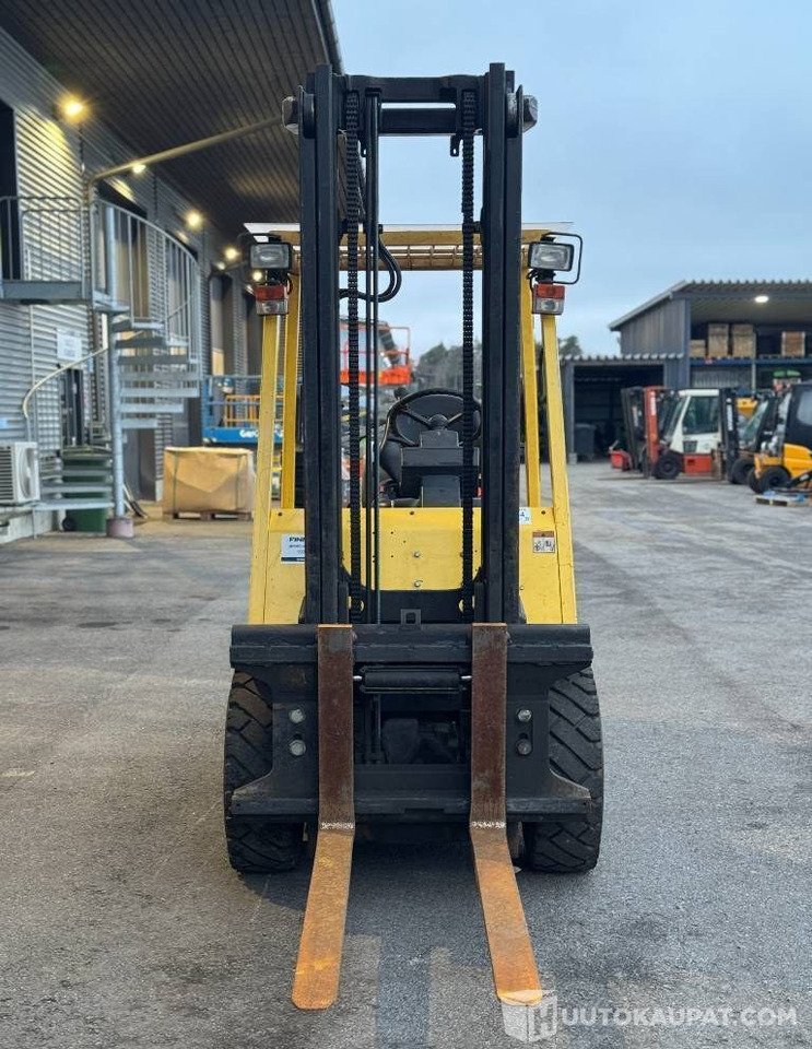 Hyster H3.00XM , 2000, 8 850 h Trukki, Lieto - Construction machinery: picture 3 Hyster H3.00XM , 2000, 8 850 h Trukki, Lieto - Construction machinery: picture 3