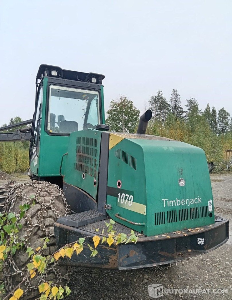 Timberjack 1070 A, 2002, Diesel, 39 800 h Harvesteri, Leppävirta - Forestry equipment: picture 4 Timberjack 1070 A, 2002, Diesel, 39 800 h Harvesteri, Leppävirta - Forestry equipment: picture 4