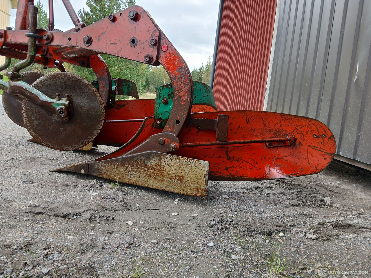 Kverneland 16" 2-siipiset kyntöaurat, Salo - Plow: picture 2 Kverneland 16" 2-siipiset kyntöaurat, Salo - Plow: picture 2