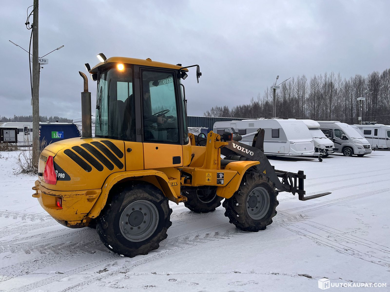 Volvo L35B Pro, pyöräkuormaaja avattavalla kauhalla ja piikeillä, 2005, Vihti - Other machinery: picture 5 Volvo L35B Pro, pyöräkuormaaja avattavalla kauhalla ja piikeillä, 2005, Vihti - Other machinery: picture 5